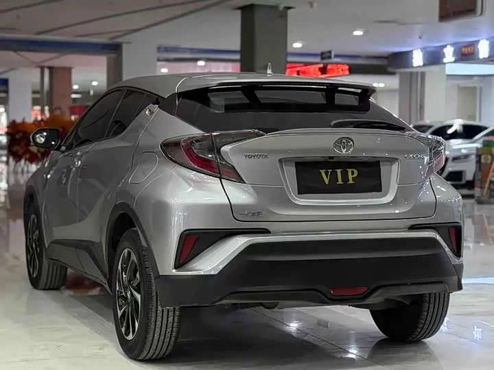 Toyota Yize IZOA