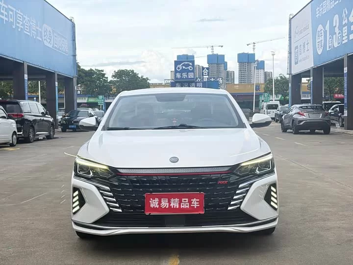 Dongfeng Yixuan MAX