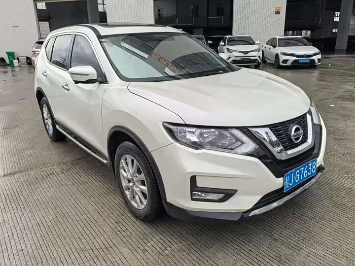 Nissan Qijun