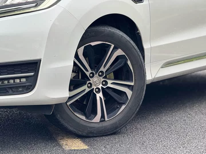 Honda UR-V