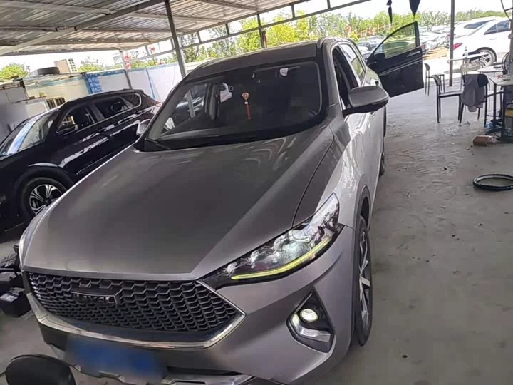 Haval F7
