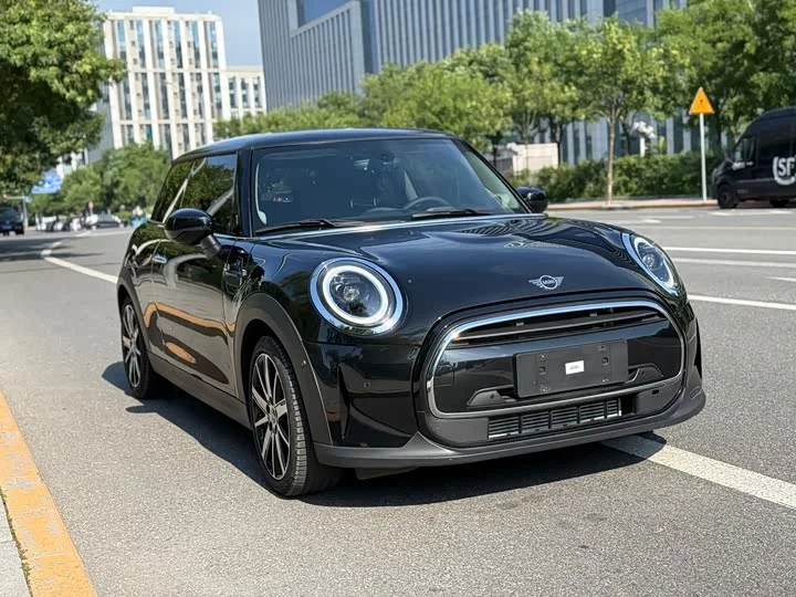 MINI 