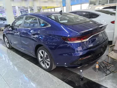 Hyundai Lafesta