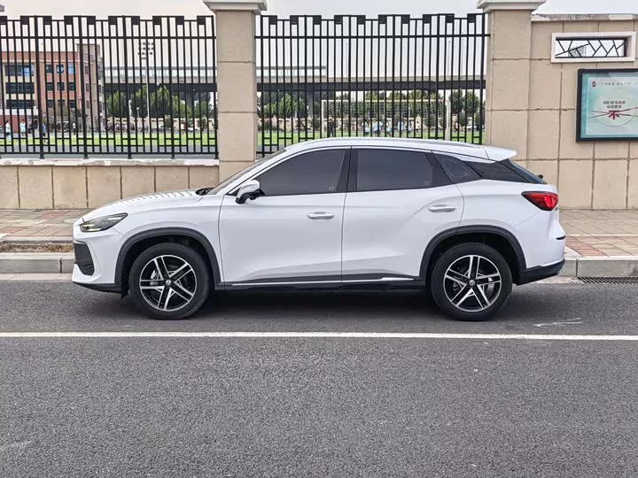 MG ONE