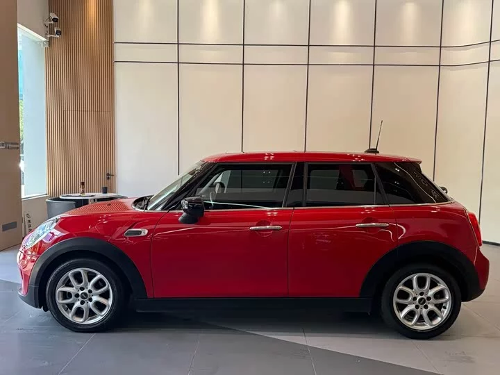 MINI 