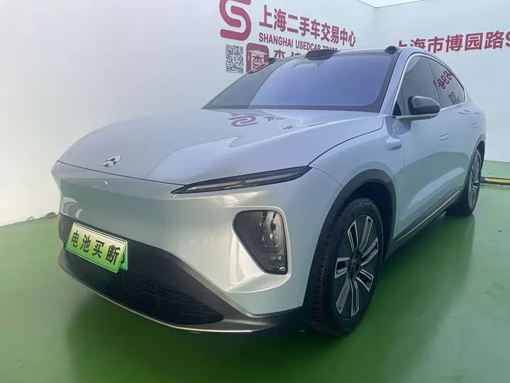 NIO EC7