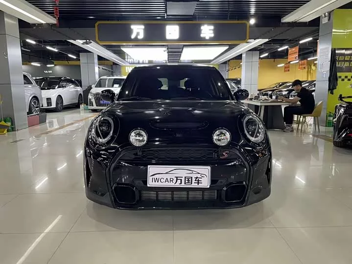 MINI 