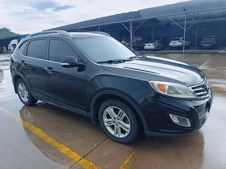 GAC Trumpchi GS5
