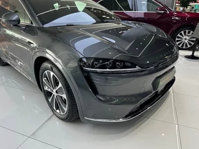 Luxeed R7