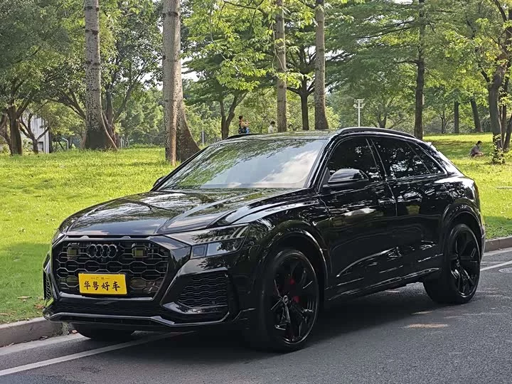 Audi RS Q8