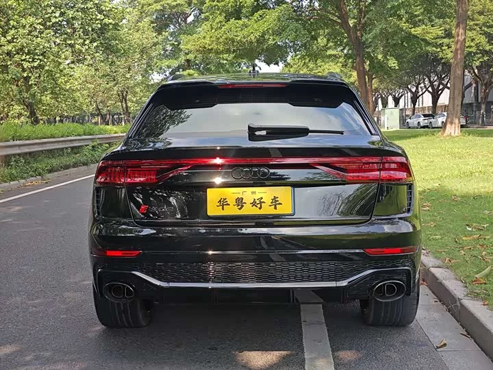 Audi RS Q8