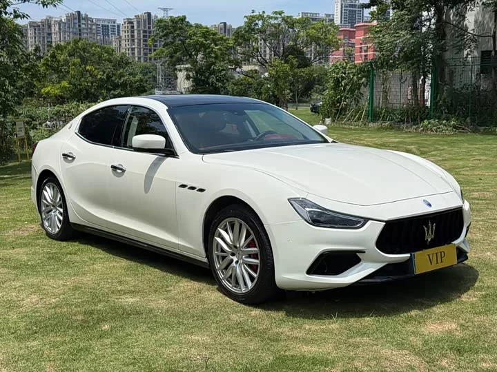 Maserati Ghibli