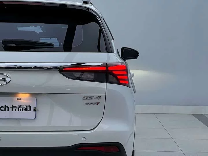 GAC Trumpchi GS4