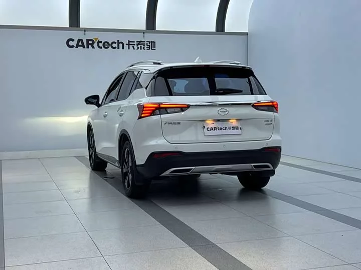 GAC Trumpchi GS4