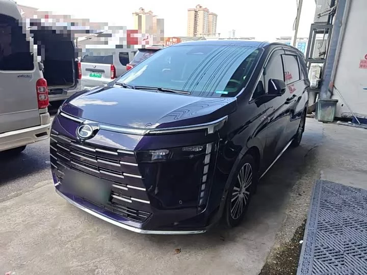 GAC Trumpchi E8 PHEV
