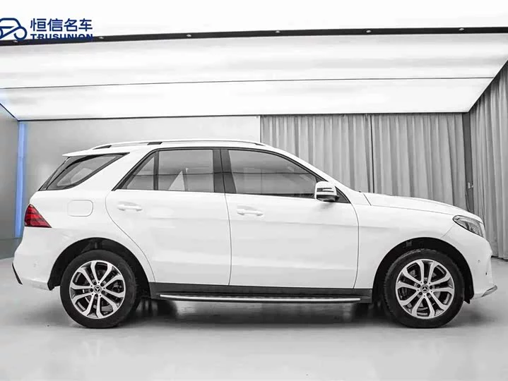 Mercedes-Benz GLE (Imported)