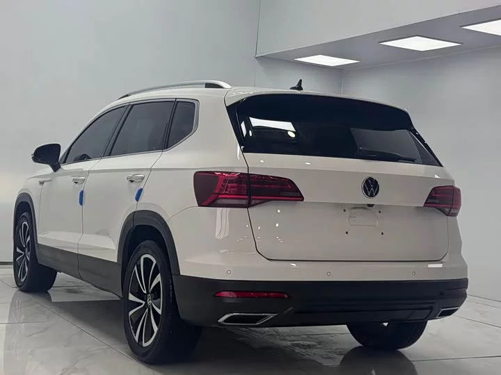 Volkswagen Tharu