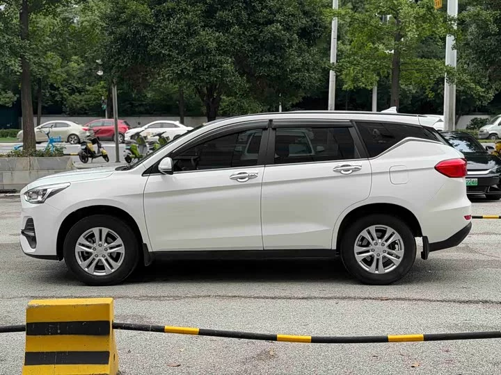 Haval M6