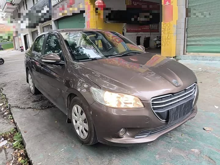 Peugeot 301