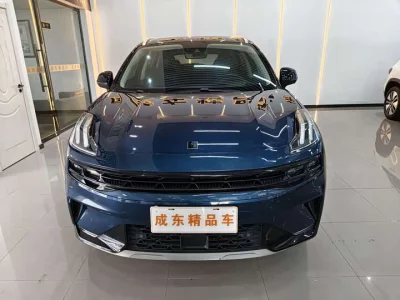 Lynk & Co 06