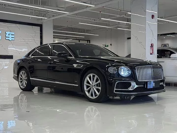 Bentley galloping