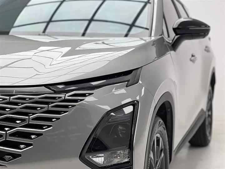 Omoda C5
