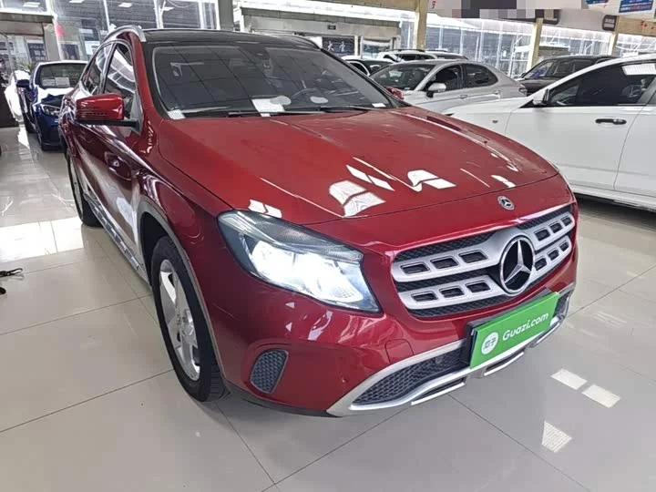 Mercedes-Benz GLA