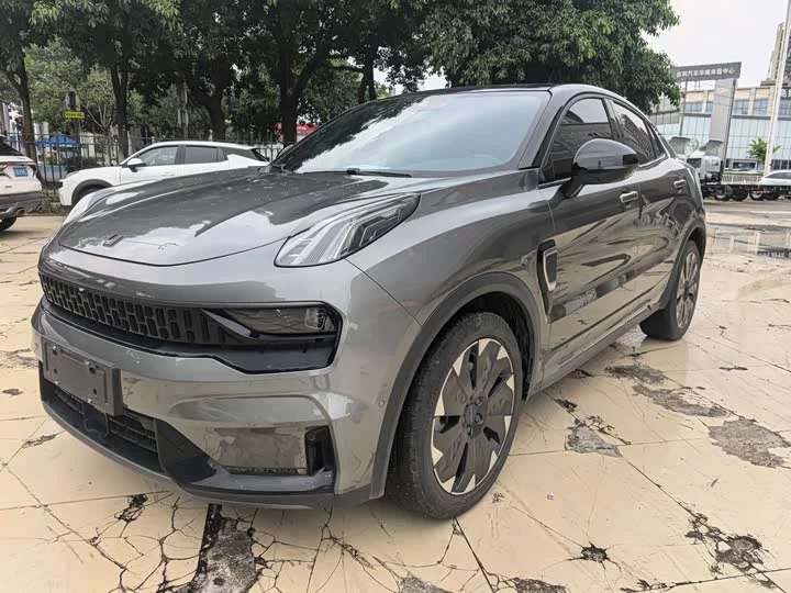 Lynk & Co 05 EM-P