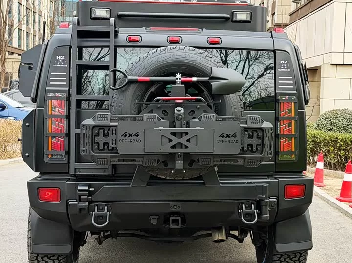 Hummer H2