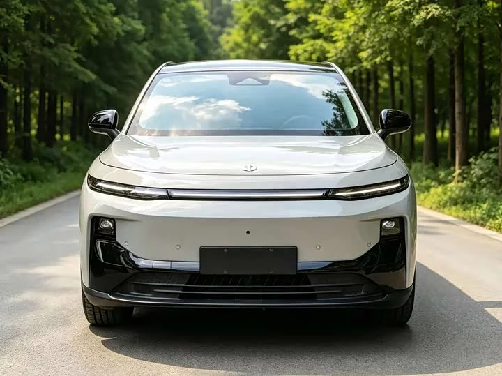 Leapmotor B10
