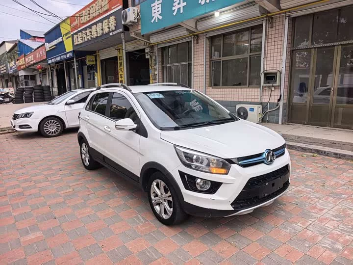 BAIC EX