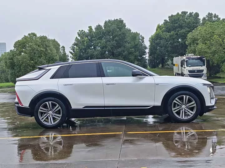 Cadillac IQ Ruige