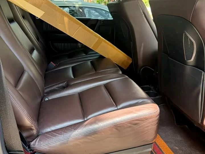 Mercedes-Benz G-rated