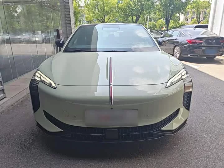 Hongqi EH7