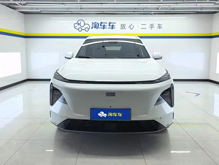 Geely Galaxy L7