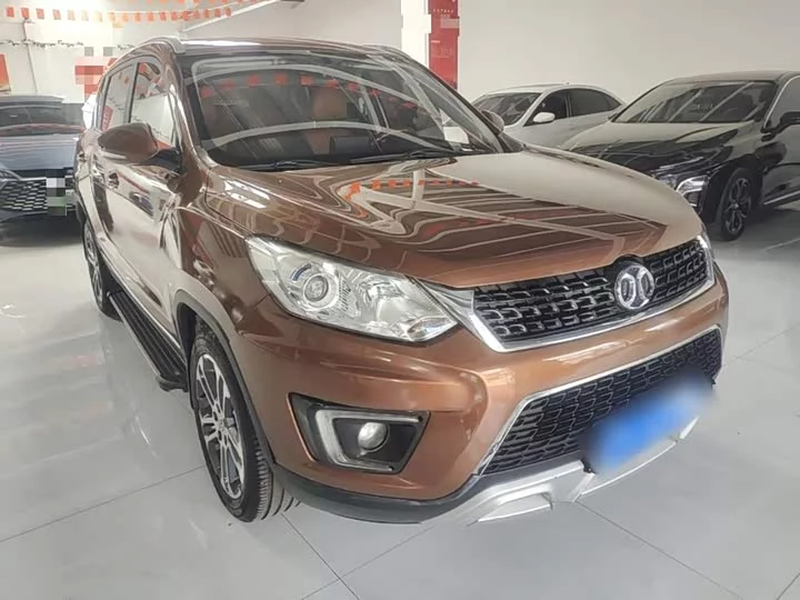 BAIC Shenbao X35