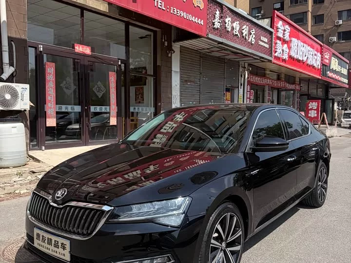 Skoda SuperB