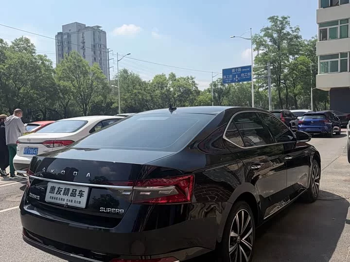 Skoda SuperB