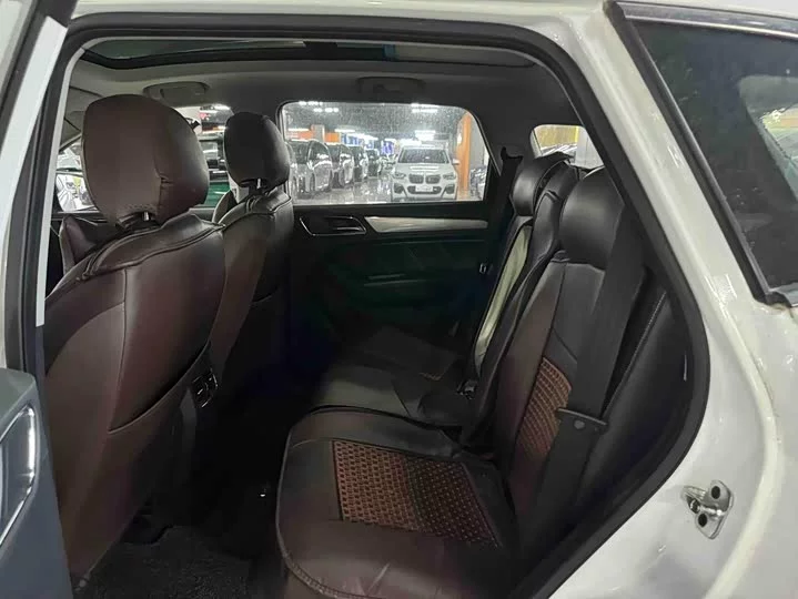 Roewe RX5