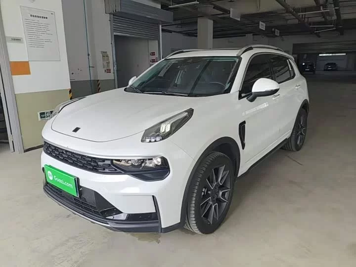 Lynk & Co 01