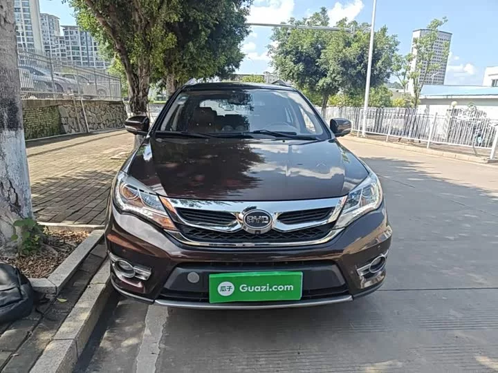 BYD S7