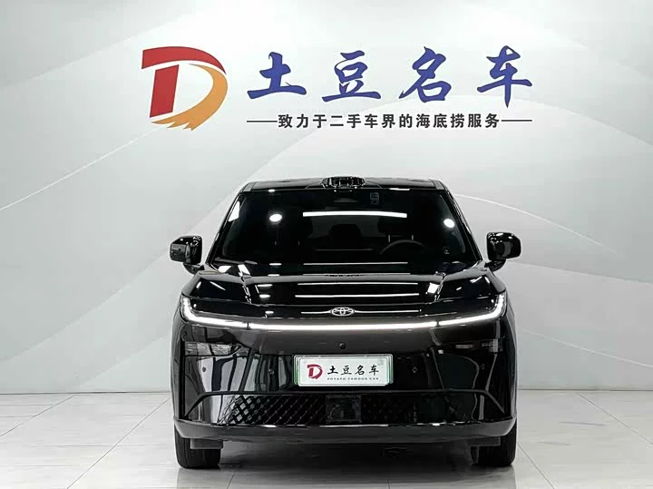 Toyota Bozhi 3X