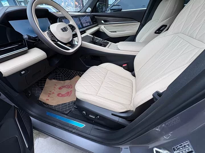 Geely Xingyue L