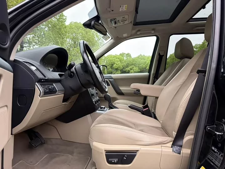 Land Rover Freelander 2