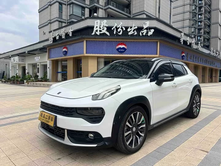 Lynk & Co 02