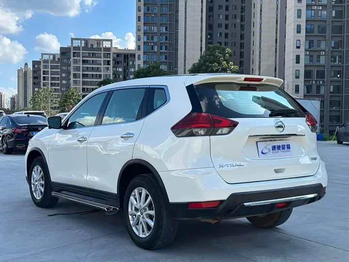 Nissan Qijun