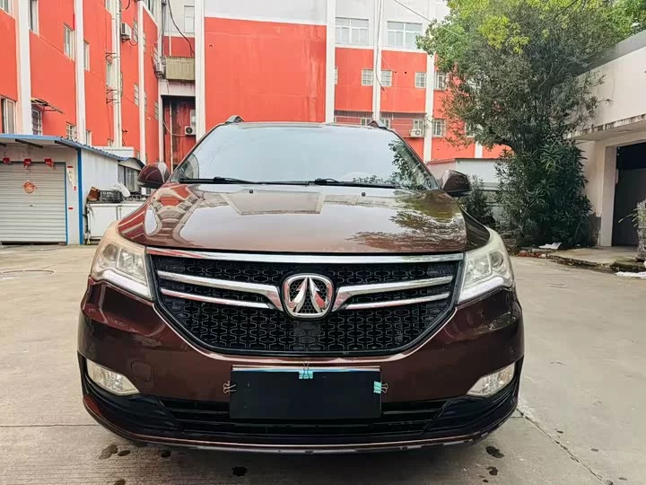BAIC M50F