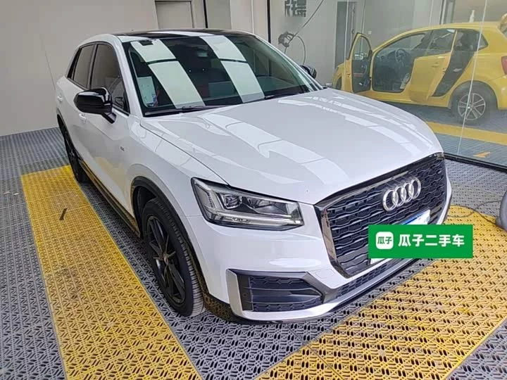 Audi Q2L