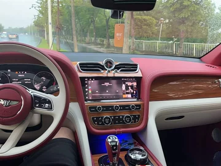 Bentley Bentayga