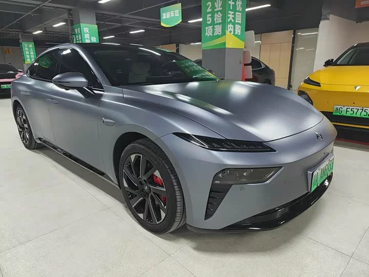 Dongfeng eπ007